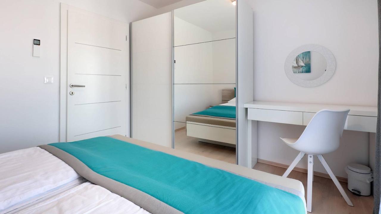 Apartmani "Villa Barbara" Novalja Exterior foto